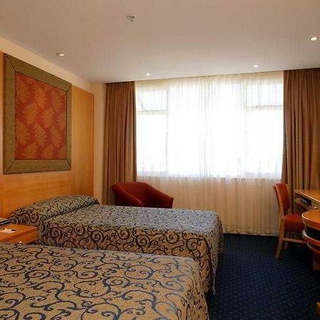 Copthorne Hotel Christchurch Central Экстерьер фото